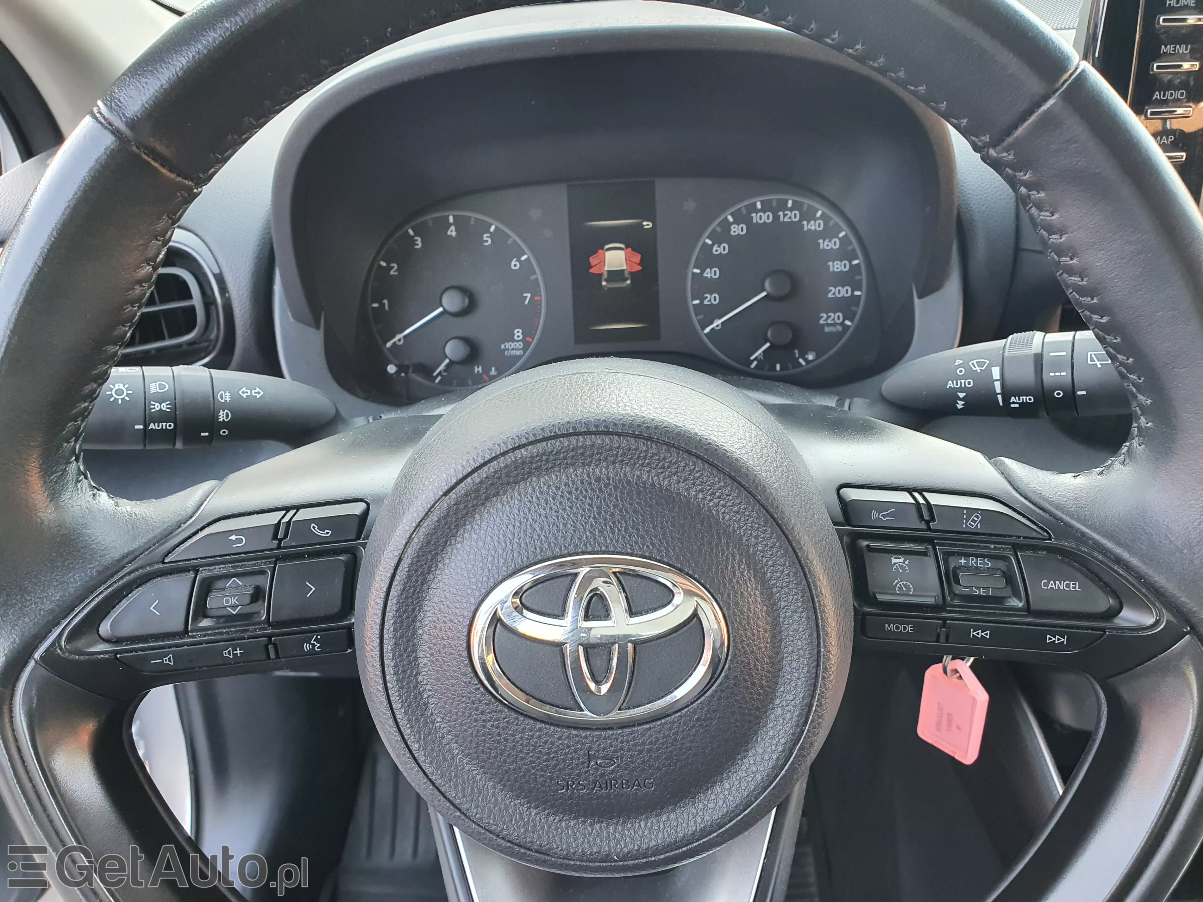 TOYOTA Yaris Comfort
