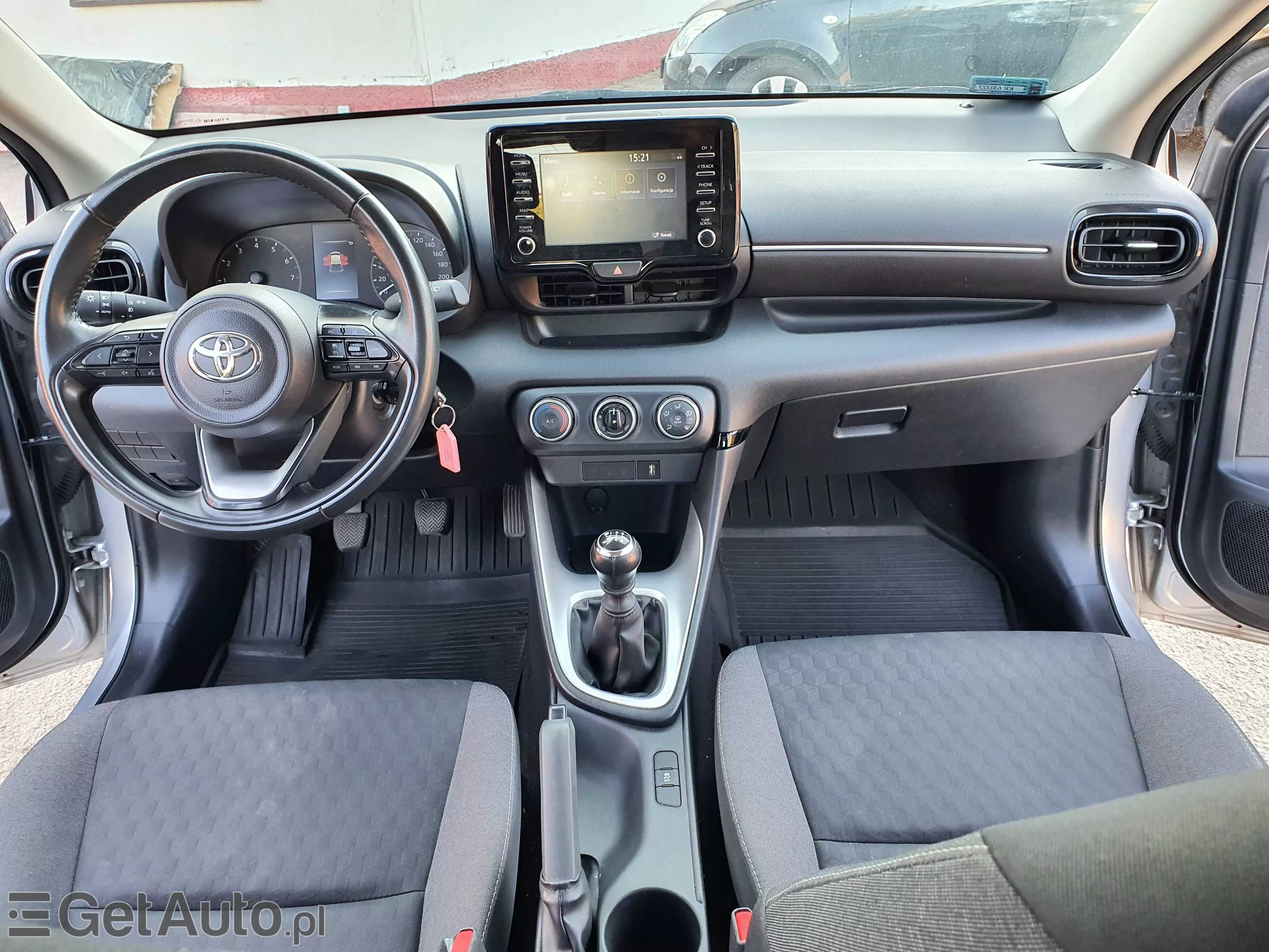 TOYOTA Yaris Comfort