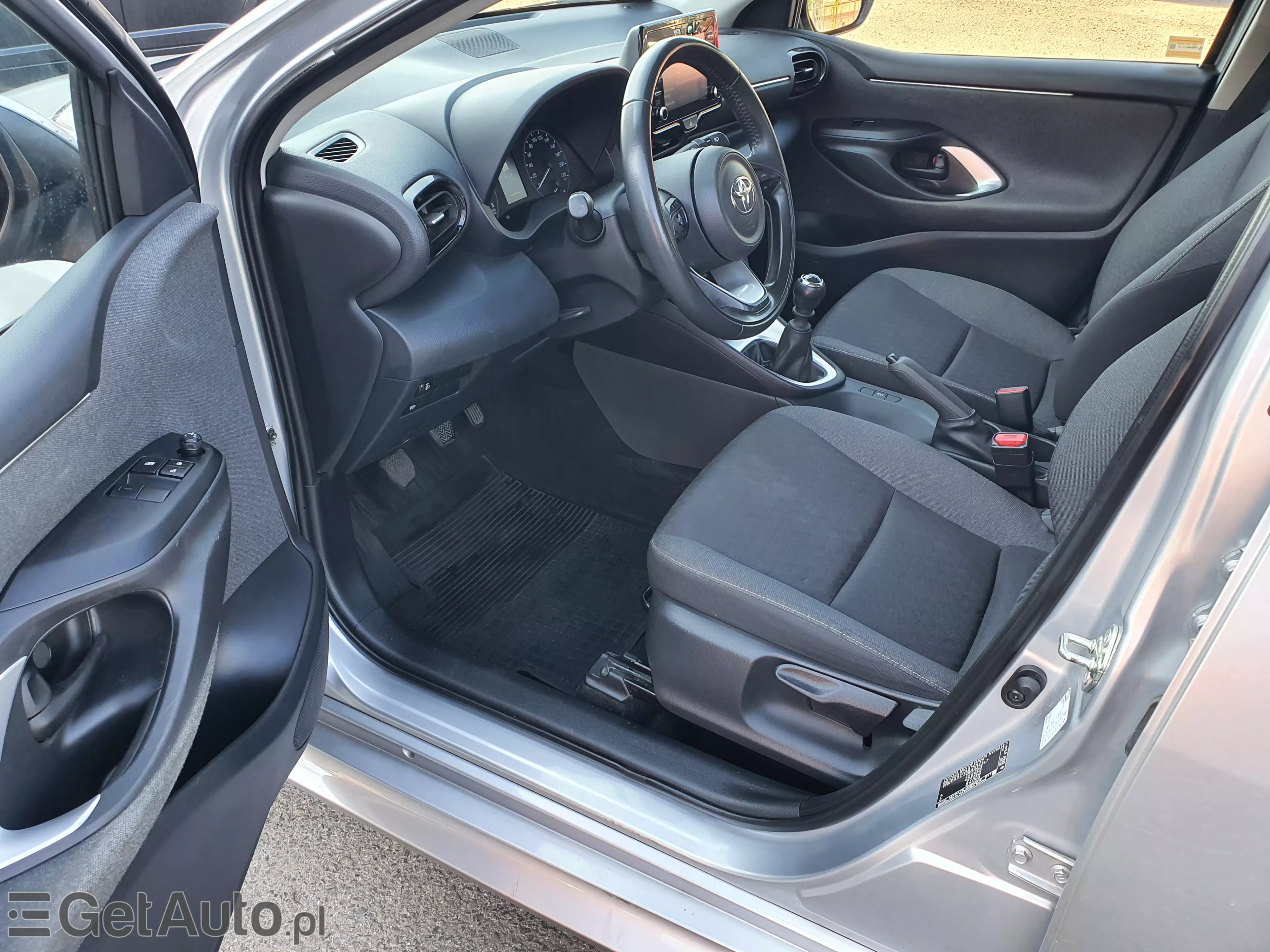 TOYOTA Yaris Comfort