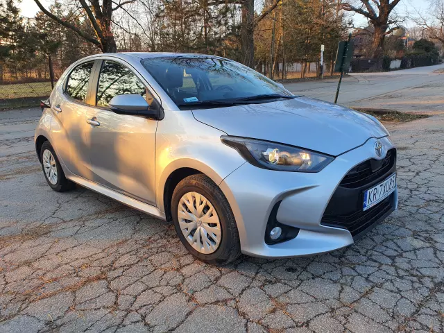 TOYOTA Yaris Comfort