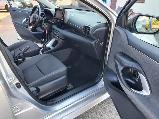 TOYOTA Yaris Comfort