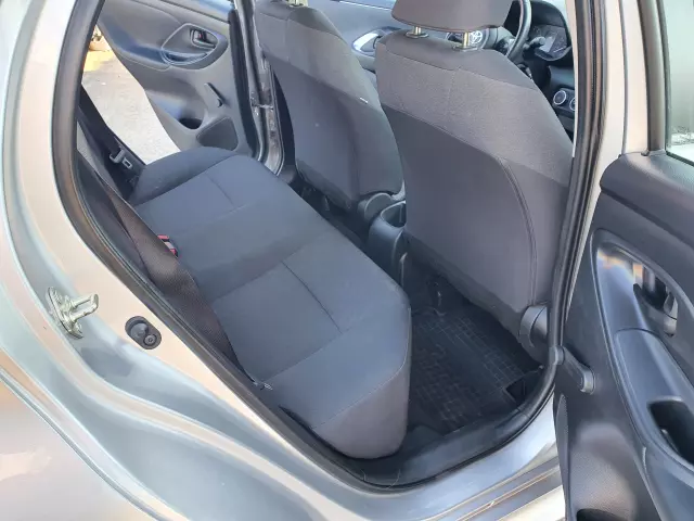 TOYOTA Yaris Comfort