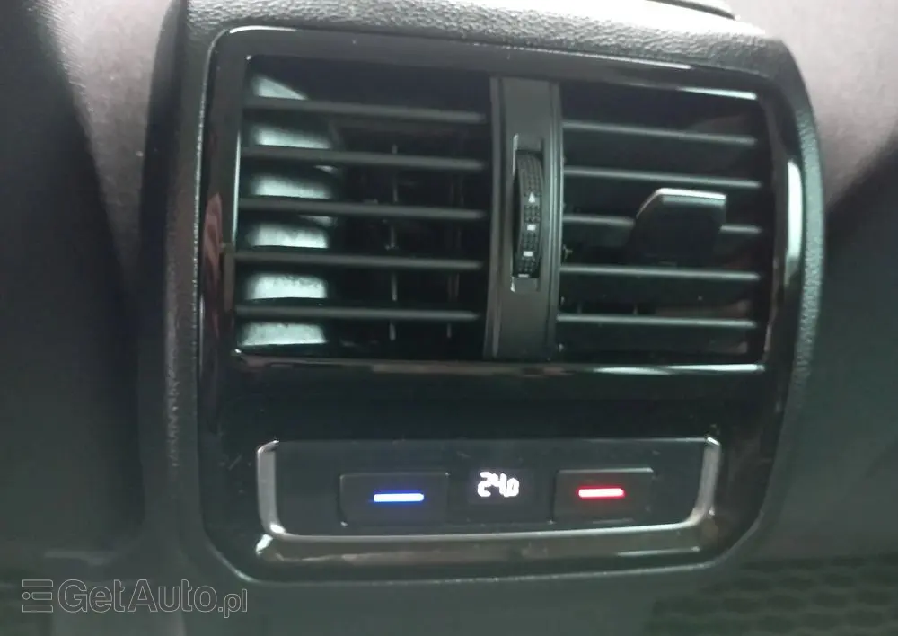 VOLKSWAGEN Passat Variant 2.0 TDI BMT SCR Highline DSG7