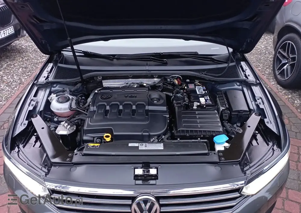 VOLKSWAGEN Passat Variant 2.0 TDI BMT SCR Highline DSG7