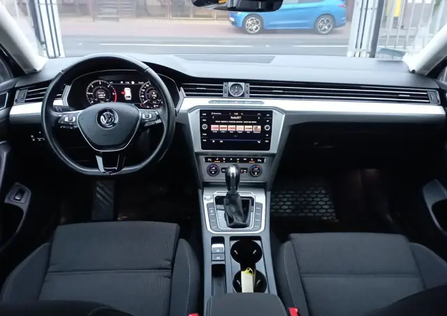 VOLKSWAGEN Passat Variant 2.0 TDI BMT SCR Highline DSG7