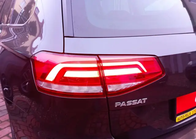 VOLKSWAGEN Passat Variant 2.0 TDI BMT SCR Highline DSG7