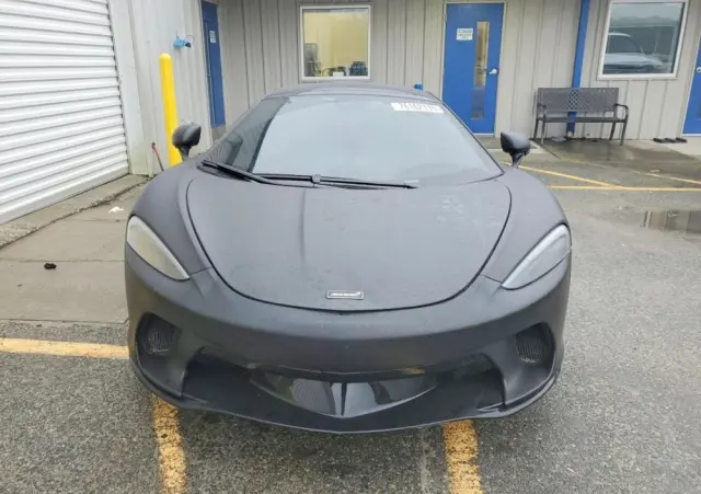 MCLAREN GT 