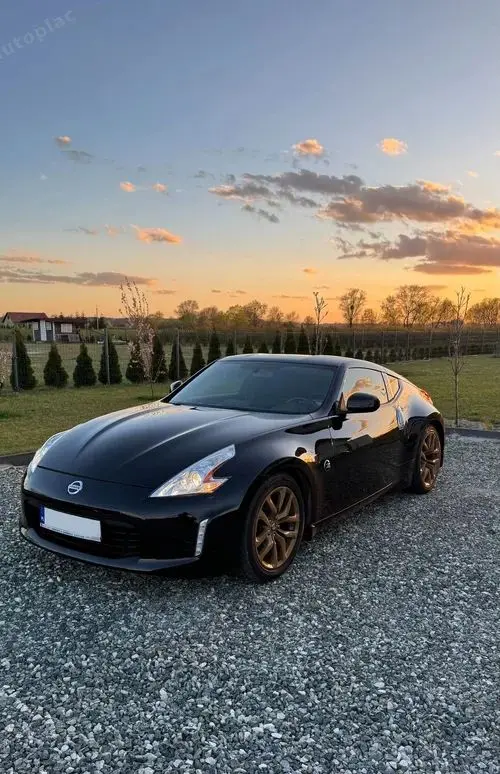 NISSAN 370 Z 