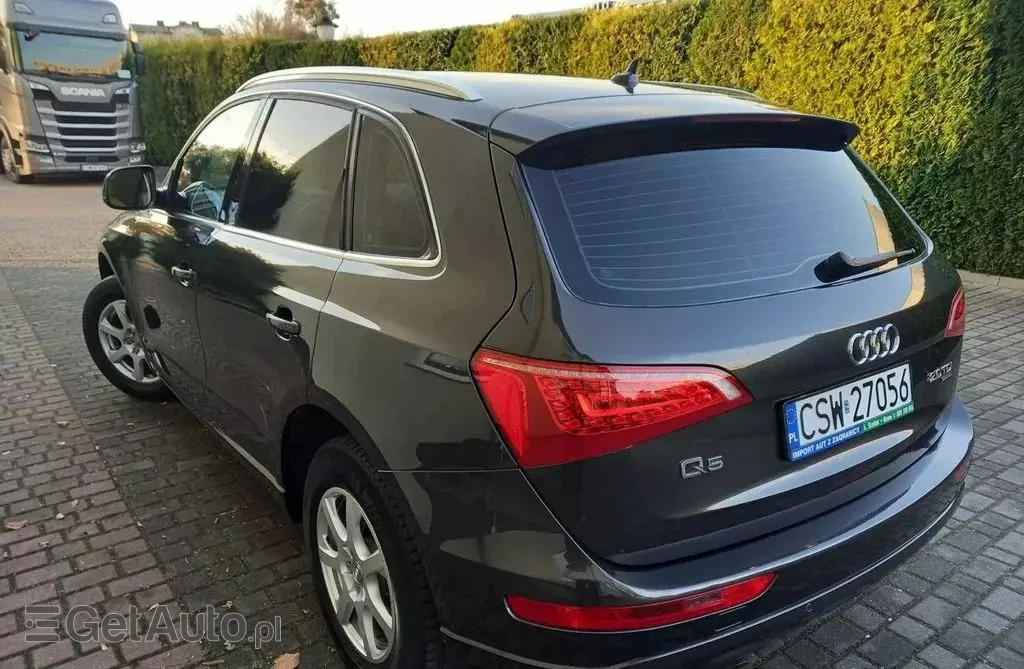 AUDI Q5 