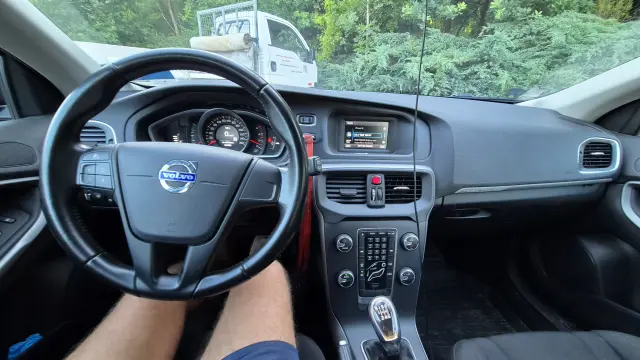 VOLVO V40 Cross Country Kinetic
