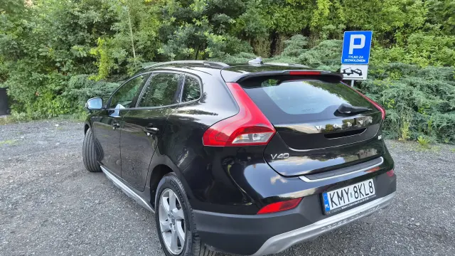 VOLVO V40 Cross Country Kinetic
