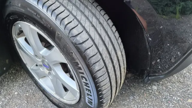 VOLVO V40 Cross Country Kinetic