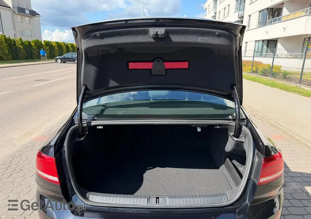 VOLKSWAGEN Passat 2.0 TDI BMT Trendline