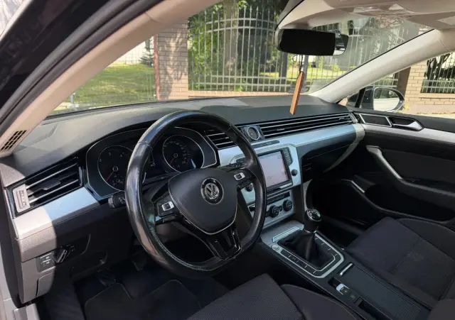VOLKSWAGEN Passat 2.0 TDI BMT Trendline
