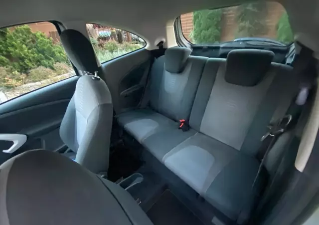 FORD KA 1.2 Titanium (air2)