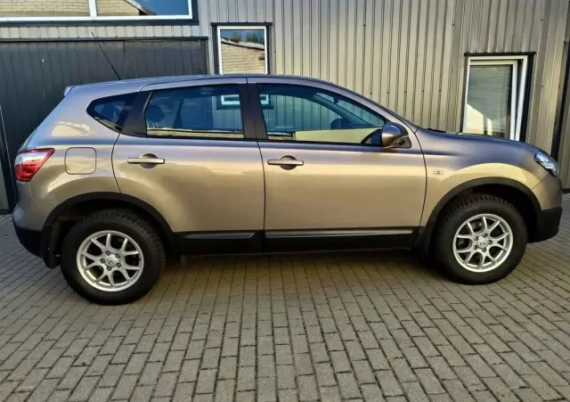 NISSAN Qashqai 1.6 Acenta