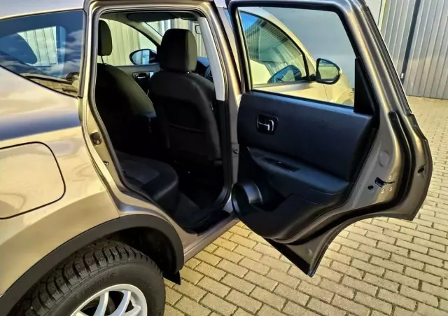 NISSAN Qashqai 1.6 Acenta