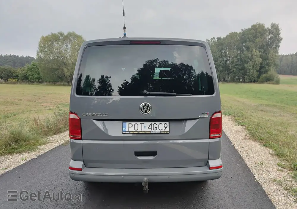 VOLKSWAGEN Caravelle 