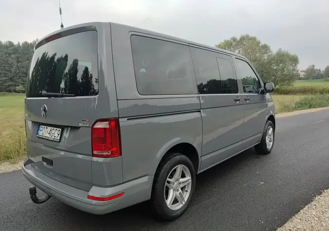VOLKSWAGEN Caravelle 