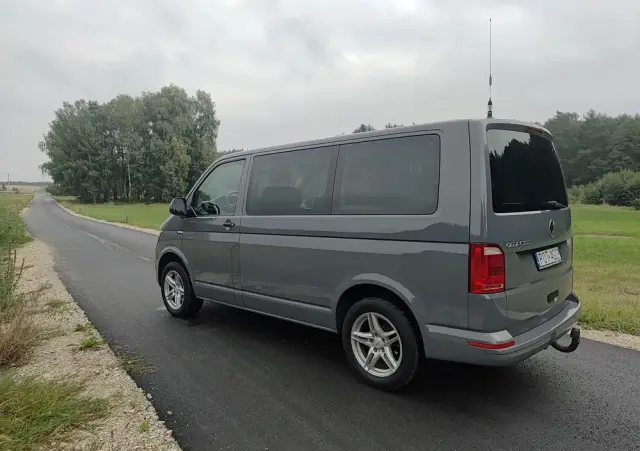 VOLKSWAGEN Caravelle 