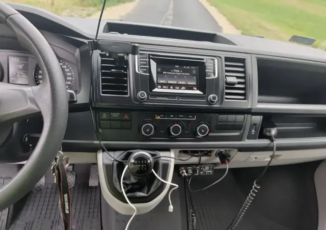 VOLKSWAGEN Caravelle 