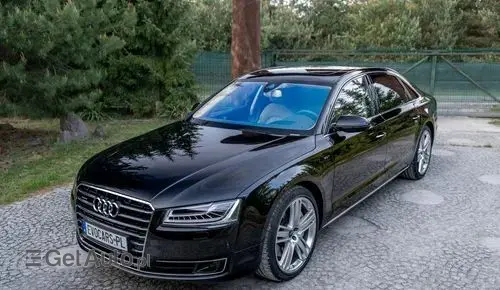 AUDI A8 
