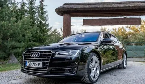 AUDI A8 