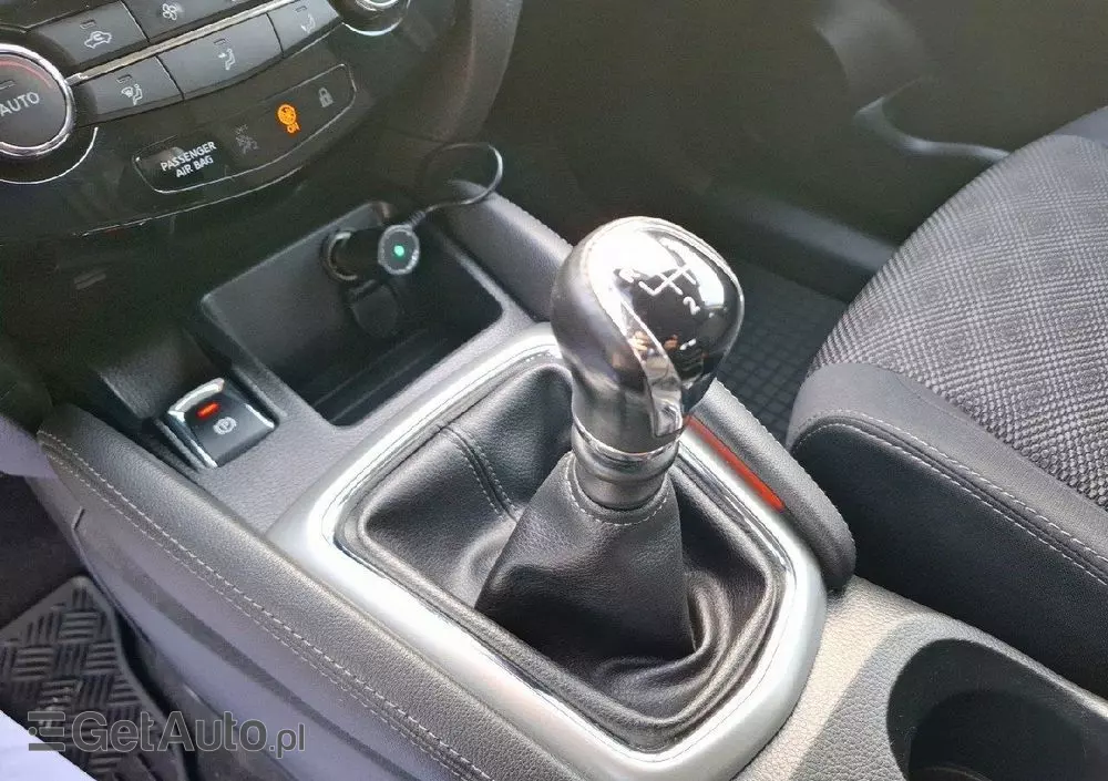 NISSAN Qashqai 1.6 DIG-T Acenta