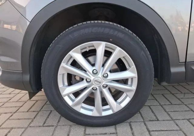 NISSAN Qashqai 1.6 DIG-T Acenta