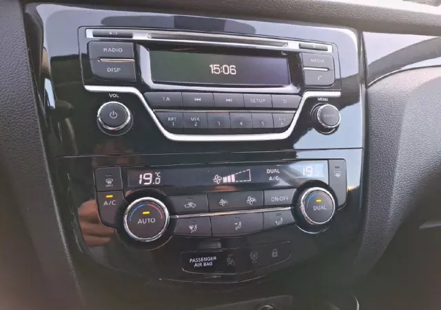 NISSAN Qashqai 1.6 DIG-T Acenta