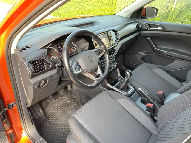 VOLKSWAGEN T-Cross Life