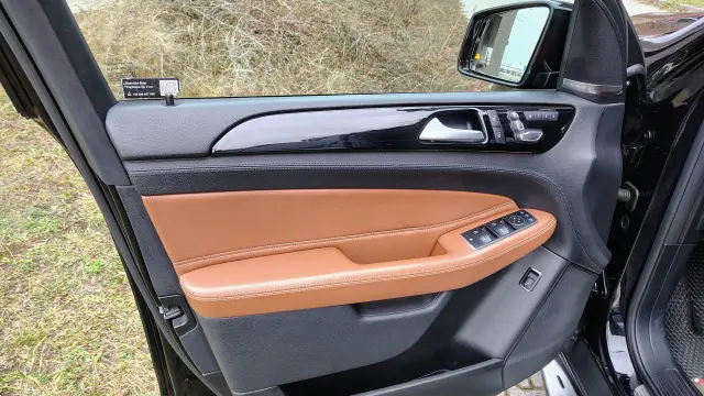 MERCEDES-BENZ GLE 4Matic (9)