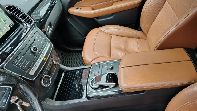 MERCEDES-BENZ GLE 4Matic (9)