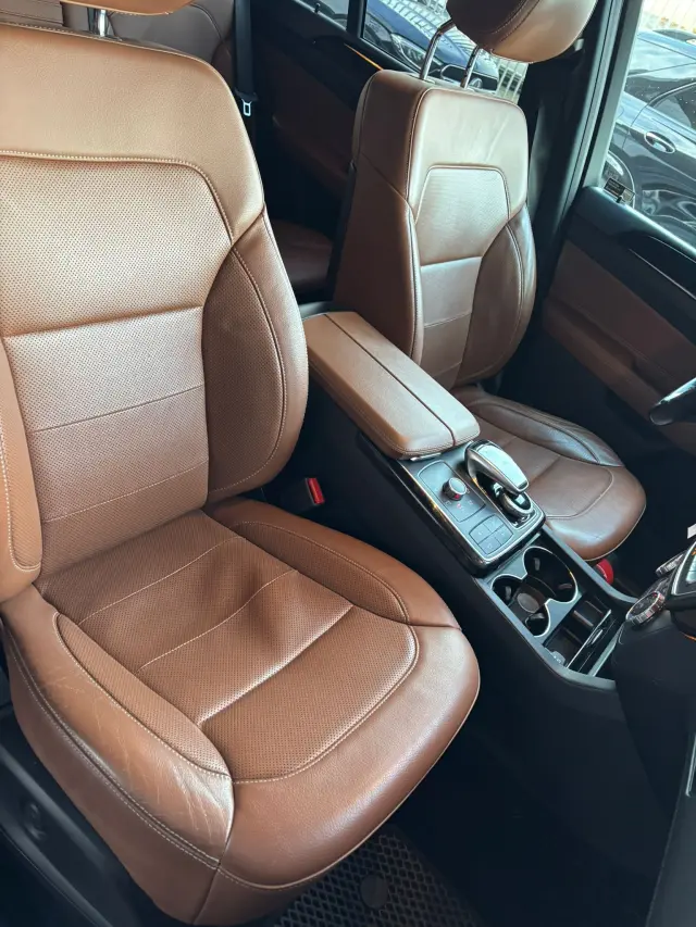 MERCEDES-BENZ GLE 4Matic (9)