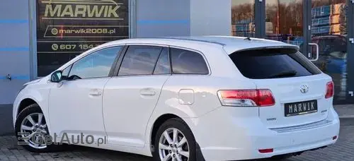 TOYOTA Avensis 