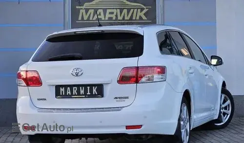 TOYOTA Avensis 
