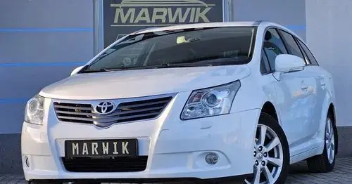 TOYOTA Avensis 