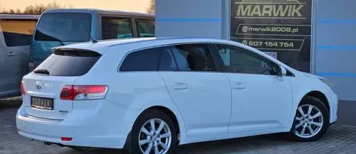 TOYOTA Avensis 