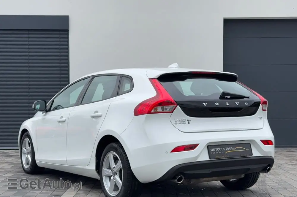 VOLVO V40 T2 You