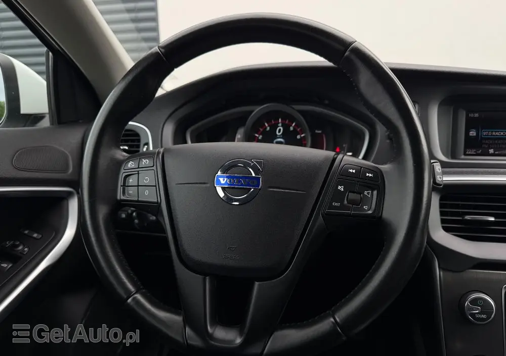 VOLVO V40 T2 You