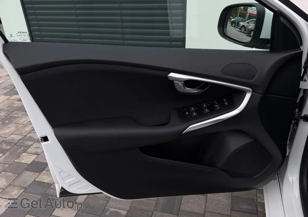 VOLVO V40 T2 You