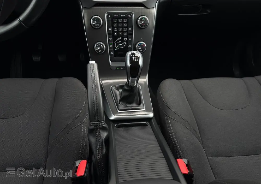 VOLVO V40 T2 You