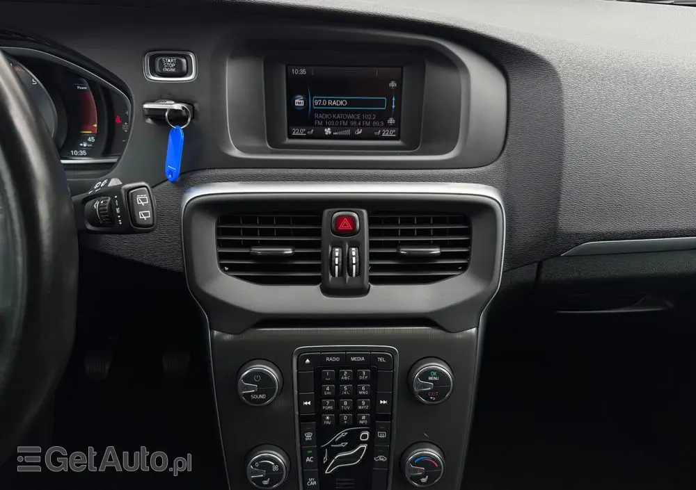 VOLVO V40 T2 You