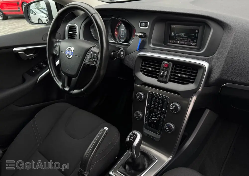 VOLVO V40 T2 You