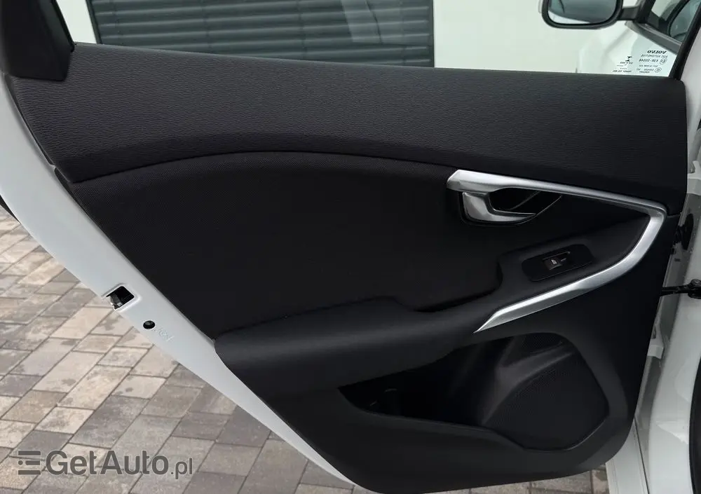 VOLVO V40 T2 You