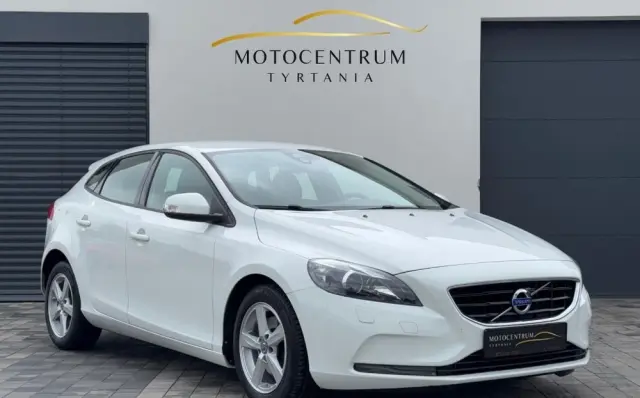VOLVO V40 T2 You