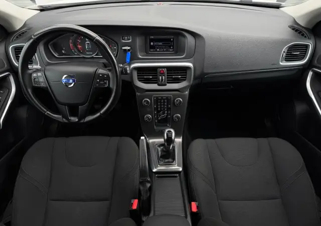 VOLVO V40 T2 You