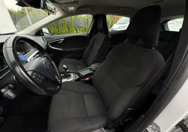 VOLVO V40 T2 You