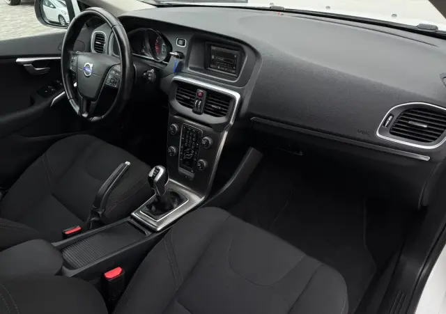 VOLVO V40 T2 You