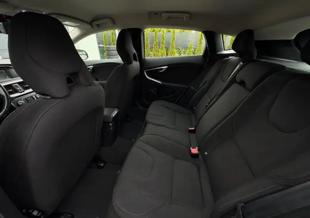 VOLVO V40 T2 You